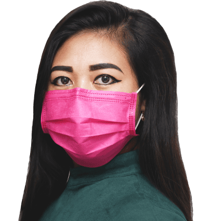 woman with pick face mask